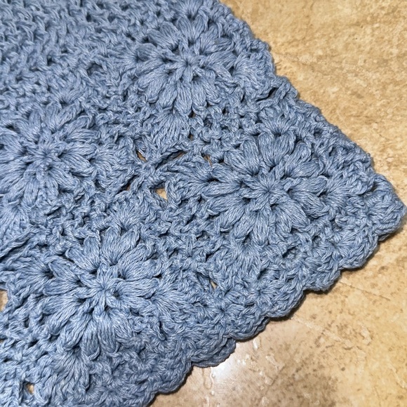 Hand Woven Hollowed-Out hat Stylish and Charming Flower Beanie - Picture 5 of 7